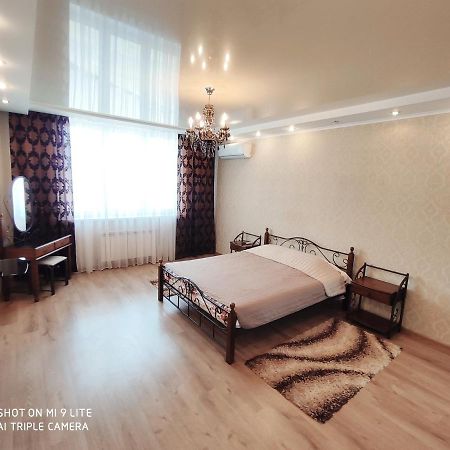 Panoramic View Lux Apartment On Metro Osokorky 키예프 외부 사진