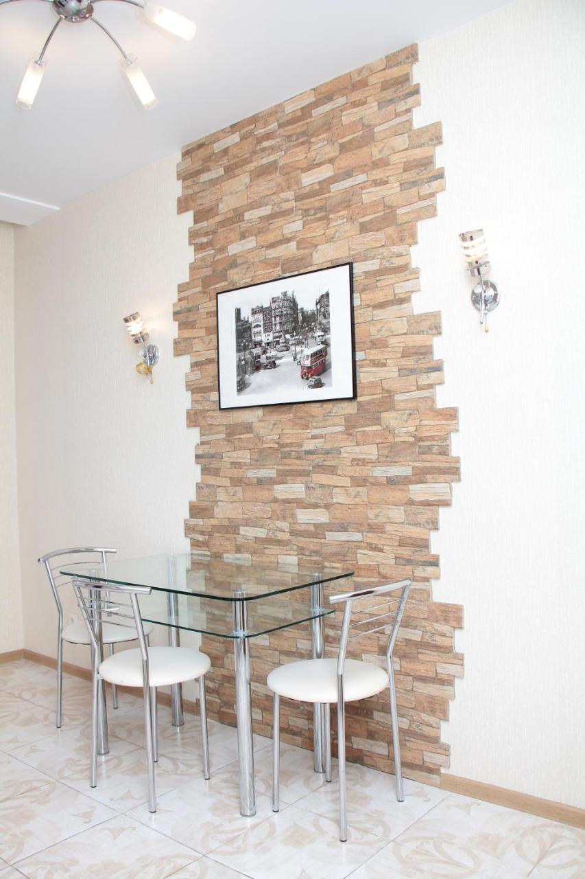 Panoramic View Lux Apartment On Metro Osokorky 키예프 외부 사진