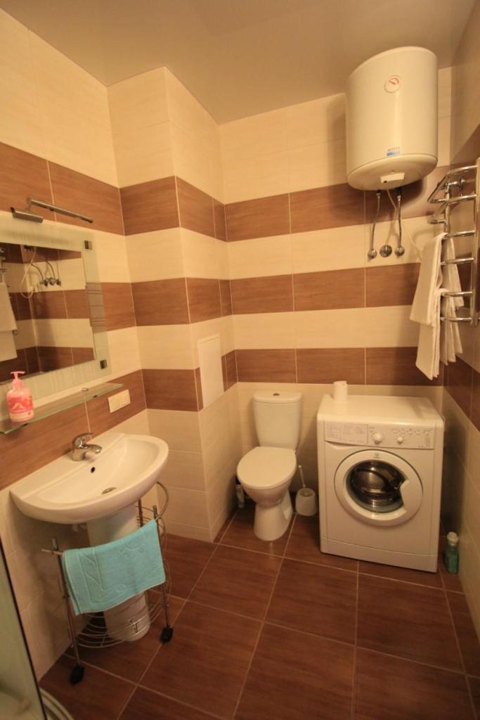 Panoramic View Lux Apartment On Metro Osokorky 키예프 외부 사진